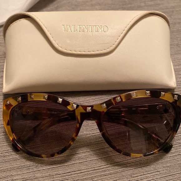 Valentino Accessories - Valentino Studded Tortoise-Shell Sunglasses with Case